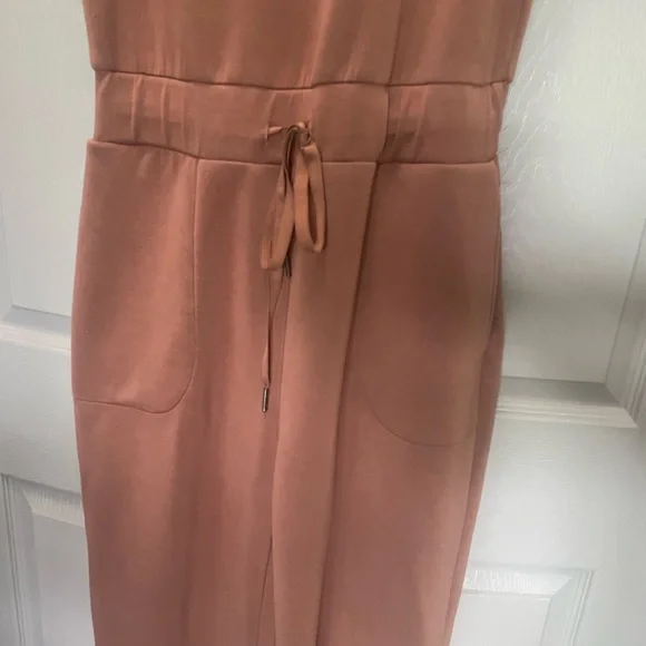 Brown Sleeveless Jumpsuit with Wide-Leg Silhouette - Picture 3 of 6